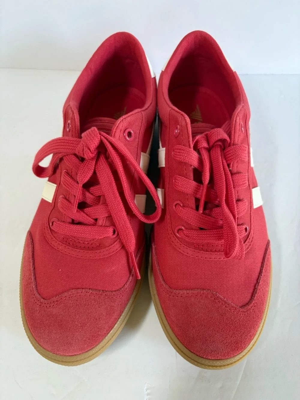 NWT Gola Badminton Court Sneakers Size 8 Women’s